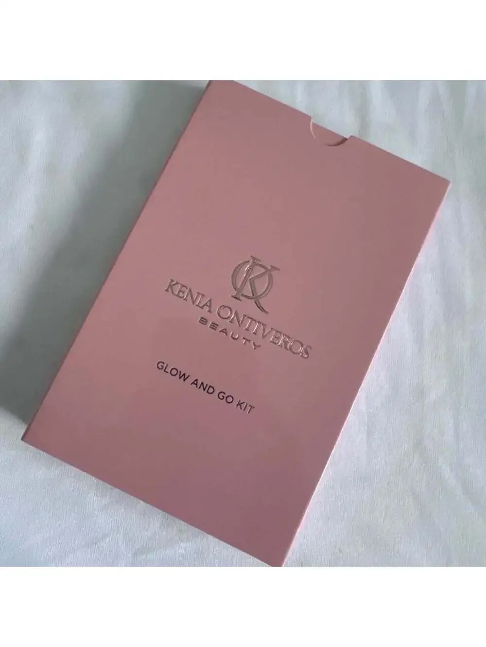 Kenia Ontiveros Beauty: Glow and Go Makeup Kit